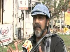 लखनऊ हिंसा: हर्जाने का नोटिस पाने वाले दीपक कबीर ने योगी सरकार पर उठाए सवाल