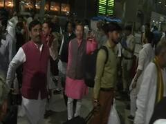 MP BJP MLAs return from airport after Governor's letter to Kamal Nath