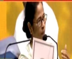 ‘দিল্লিতে পরিকল্পিত গণহত্যা, প্রয়োগ গুজরাত মডেলের’, নেতাজি ইন্ডোরে আর কী কী বললেন মমতা, শুনব