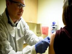 Corona से बचने की उम्मीद, बीमार सिस्टम से बचने की गारंटी नहीं ? Ghanti Bajao 