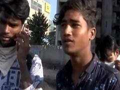 'बिस्कुट खाकर हम जिंदगी काट रहे हैं..पानी तक नहीं मिल रहा'- पलायन कर रहे लोग | Lock Down 4th Day