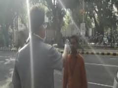 Coronavirus के खतरे को देखते हुए संसद भवन के हर गेट पर Thermal screening