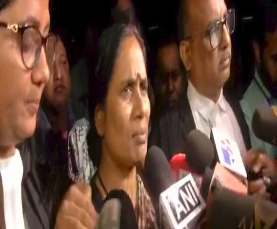 Nirbhaya Convicts Hanged | सात वर्षांनंतर अखेर निर्भयाला न्याय, दोषींना फासावर लटकवलं!  