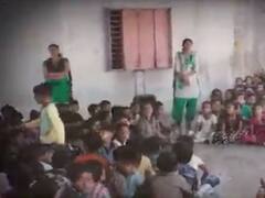 મુદ્દાની વાતઃ બેટ દ્વારકાની એક જ સ્કૂલમાં ભણે છે ત્રણ શાળાના બાળકો, જુઓ અહેવાલ 