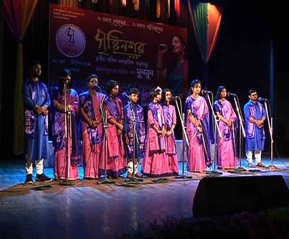 শিশির মঞ্চে হয়ে গেল আবৃত্তি শিক্ষা কেন্দ্র সৃষ্টি নগরের বার্ষিক অনুষ্ঠান