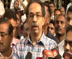 CM on Mumbai Local | मुंबई लोकलची गर्दी कमी झाली नाही तर लोकल बंद करावी लागेल - मुख्यमंत्री