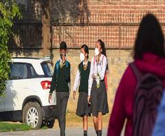 করোনা সংক্রমণের জের, আইসিএসই ও আইএসসি পরীক্ষা স্থগিত 