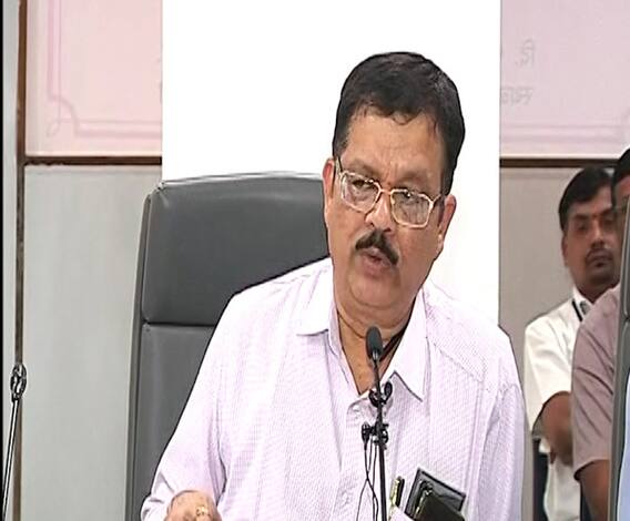 Coronavirus | परदेशातून येणाऱ्यांची तपासणी, रुग्ण आढळलेला परिसर बफर झोन : दीपक म्हैसकर