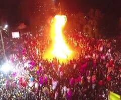 Holi 2020 | नंदुरबारमध्ये पारंपारिक पद्धतीने होळी साजरी, आदिवासी गातांच्या सुरावर रात्रभर नृत्य