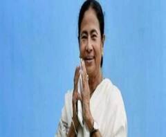 করোনা সংক্রমণে উদ্বিগ্ন মুখ্যমন্ত্রী, মোকাবিলার পথ খুঁজতে আজ নবান্নে উচ্চপর্যায়ের বৈঠক