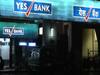 Yes Bank के शेयर में 15 फीसदी की गिरावट, शेयर बाजार भी लुढ़का