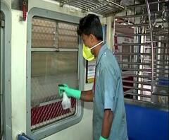 #Corona Central Railway | मध्य रेल्वेकडून लोकल डब्यांची स्वच्छता, प्रादुर्भाव रोखण्यासाठी खबरदारी