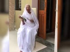 PM Modi's mother participates in thanking the Coronavirus fighters