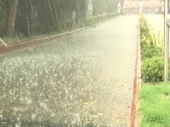 Mercury drops as Delhi-NCR witnesses incessant rain and hailstorm