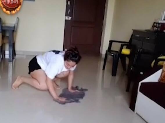 Aditi Sharma aka Roshini of 'Yehh Jadu Hai Jinn Ka' mops floor in quarantine