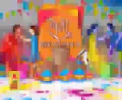 प्रयागराज : होली दिलों का ‘संगम’ है