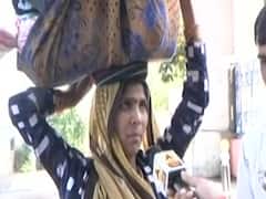 'सरकार कोई व्यवस्था नहीं कर रही..जैसी परेशानी आएगी वैसे भोगेंगे'- फरीदाबाद से दमोह जा रहा परिवार