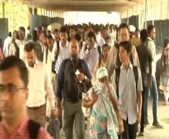 #Coronavirus | मुंबईत कोरोनाचे दोन पॉझिटिव्ह रुग्ण; लोकल प्रवाशी कशी काळजी घेत आहेत?