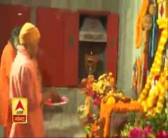 गोरखपुर में होली पर CM योगी की पूजा