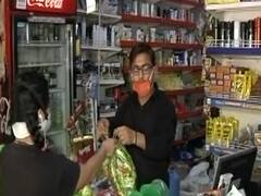 क्या दुकानों सामान की कमी हो रही है? देखिए ग्राउंड रिपोर्ट