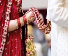 #CoronaEffect कोरोना टाळण्यासाठी शक्य झाल्यास लग्न पुढे ढकला वा नोंदणी विवाह करावा - म्हैसेकर