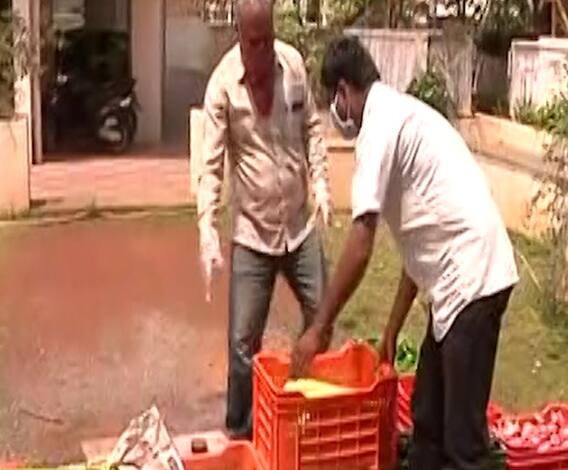 Coronavirus | नाशिकमध्ये स्वाभिमानी शेतकरी संघटनेतर्फे घरपोच भाजीपाला