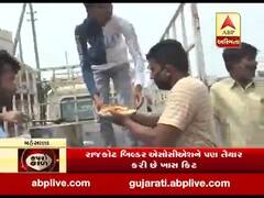 ગુજરાત લોકડાઉનઃ મહેસાણાની શંખલપુર ગ્રામ પંચાયતે જરૂરિયાતમંદો માટે કરી ભોજનની વ્યવસ્તા