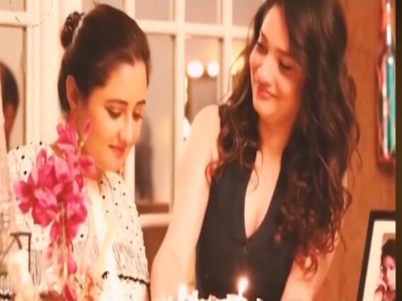 BB13's Rashami Desai celebrates 10 years of friendship with Ankita Lokhande | Hot news Full