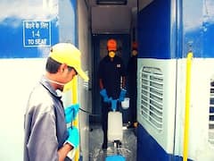 કાતિલ કોરોનાથી બચવા દિલ્લી અને મુંબઈમાં તંત્ર એલર્ટ, લોકલ ટ્રેનની ખાસ સફાઇ, જુઓ વીડિયો