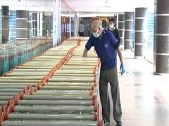 Corona के मद्देनजर Lucknow के Big Bazaar को किया जा रहा सैनिटाईज