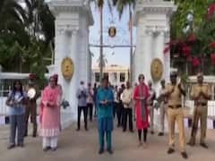 Despite lockdown, daily needs shops to stay open in Delhi