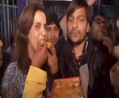 Nirbhaya Rapists Hanged! निर्भयाचे दोषी फासावर, देशभरातून वकिलांचं अभिनंदन, आनंदी वातावरण