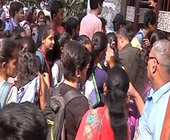 Coronavirus Effect | कोरोनामुळे 10वी, 12 वी वगळता राज्यातील परीक्षा पुढे ढकलणार? 