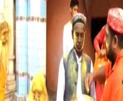 অযোধ্যা থেকে গোরক্ষপুর, দেশবাসী মেতেছে হোলি উৎসবে