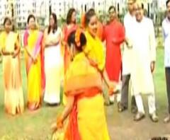  কালিকাপুরের আবাসনে রবীন্দ্রগানে বসন্তবরণ, রঙে-রঙে আনন্দ 