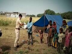 Salute to those who help the poor in times of lockdown | Master Stroke