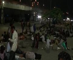 Coronavirus LLT | कोरोनाच्या भीतीने गावाची वाट; लोकमान्य टिळक टर्मिनसवर तुफान गर्दी 