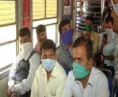 Mumbai Local #Coronavirus | मुंबईची लोकल बंद होणार नाही, बससेवाही सुरूच राहणार - मुख्यमंत्री