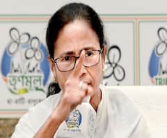 উদ্বাস্তুদের নাগরিকত্ব কাড়তে দেব না, কালিয়াগঞ্জের সভায় মুখ্যমন্ত্রী