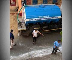 শনিবার কলকাতার ৮৭ নম্বর ওয়ার্ডে জীবাণুমুক্তকরণ, ছড়ানো হল হাইড্রোক্লোরিন