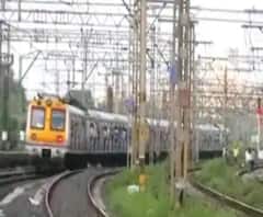 লকডাউনের মেয়াদ বাড়ার পর ট্রেন, বিমান বুকিং বাতিল 