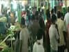 Chennai: Social Distancing norms flouted in vegetable market