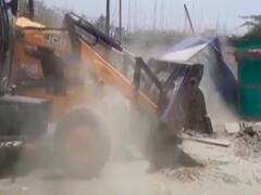 Illegal shops at Noida sector 88 demolished by administration 