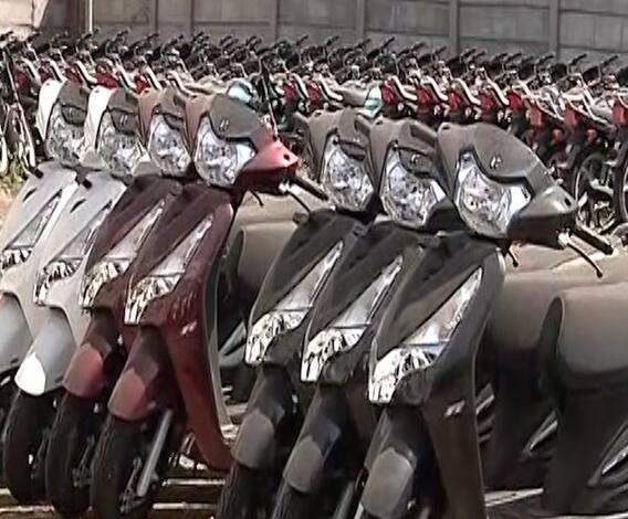 Coronavirus | कोरोनाचा ऑटोमोबाईल क्षेत्राला फटका; नाशकातील 45 डीलर्सचं कोट्यवधींचं नुकसान