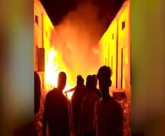 Pune Balewadi Fire | पुण्याच्या बालेवाडीत दोन सिलेंडरचा स्फोट, दसरा चौकातील दुकानं आगीच्या भक्ष्यस्थानी