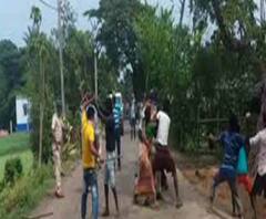 বাদুড়িয়ায় ত্রাণবিলি ঘিরে ধুন্ধুমার, তৃণমূল-বিজেপি তরজা তুঙ্গে