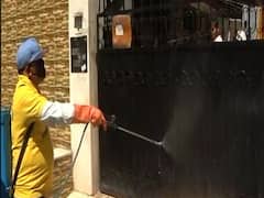 Delhi: कोरोना संक्रमण के हॉटस्पॉट बने दिलशाद गार्डेन इलाके को किया गया सैनिटाइज | Ground Report