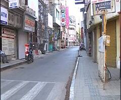 Pune Lockdown | पुण्यात नियम मोडणाऱ्यांना पोलिसांची अद्दल, उगाचंच फिरणाऱ्यांच्या गाड्या जप्त