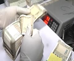 Are ATM Safe? नोटांचं सॅनिटायझिंग कसं केलं जातं? ATM मधील नोटा सुरक्षित आहेत का? स्पेशल रिपोर्ट