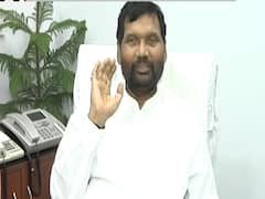 Paswan responds to worries over food grain storage capacity